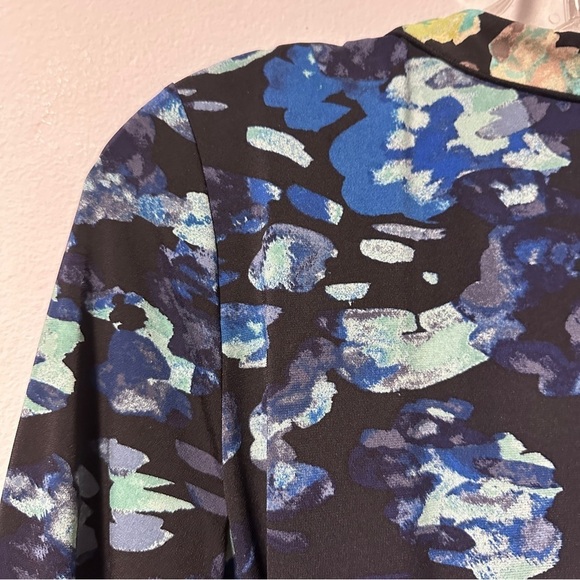 BCBGmaxazria Adele Navy Blue Floral Multicolor Wrap Dress Deep V-Neck Size Small - Picture 12 of 15